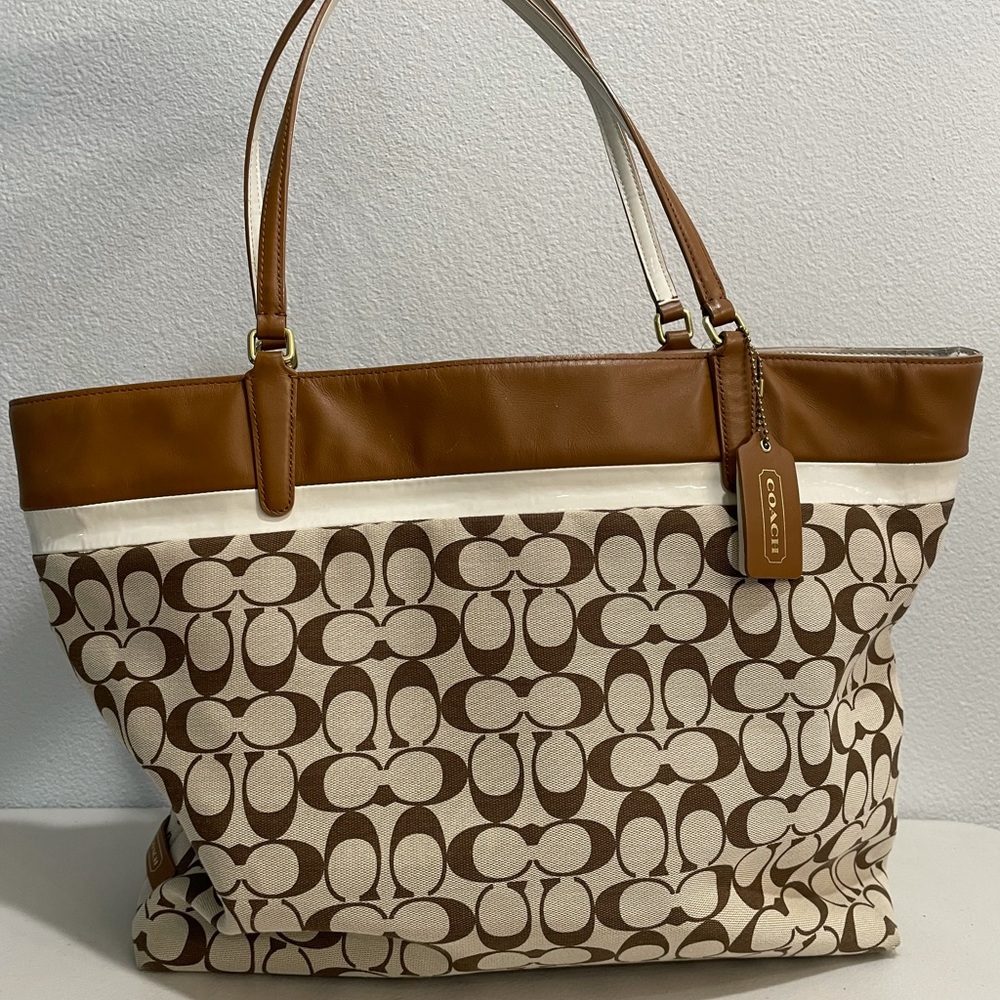 Coach Signature Tote Bag - Light Brown
